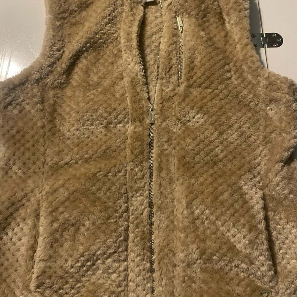 Medium Calvin Klein fur like vest
